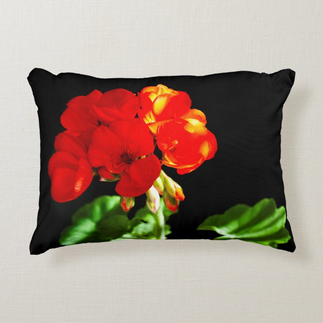 Red geranium flower decorative pillow (Front)