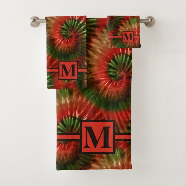 Red Green & Gold Christmas Tie Dye Monogrammed Bath Towel Set (Insitu)