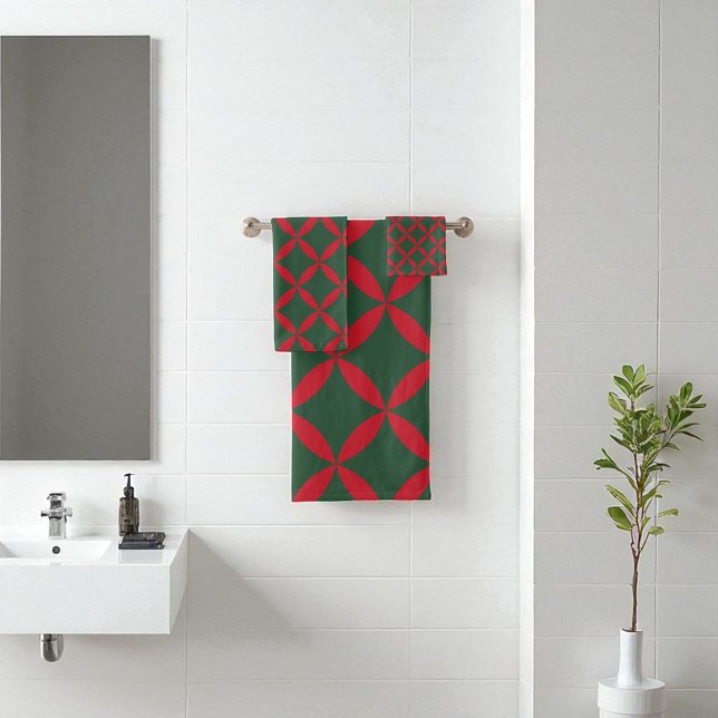 Red Green Mid Century Modern Holiday Bath Towel Set (Creator Uploaded)
