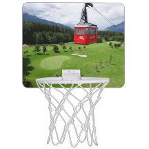 Red hanging cabin in Innsbruck