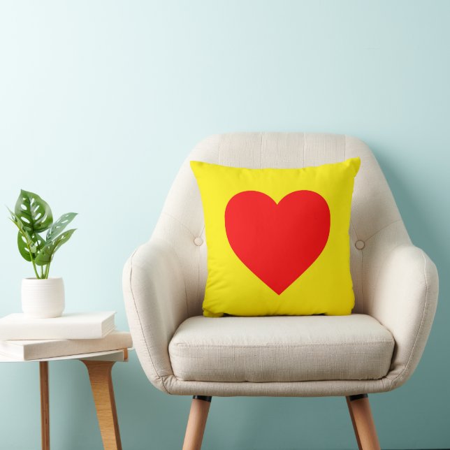Red Heart Heat Pop Art   Throw Pillow (Chair)