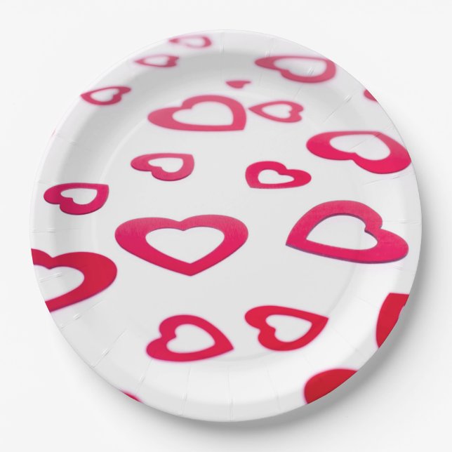 Red hearts paper plates (Front)