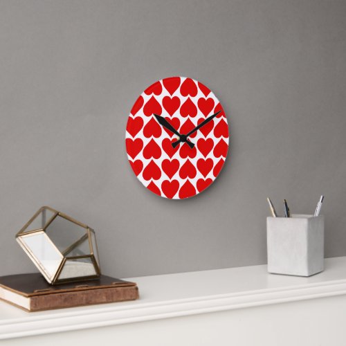 Red Hearts Pattern Romantic Love Round Clock