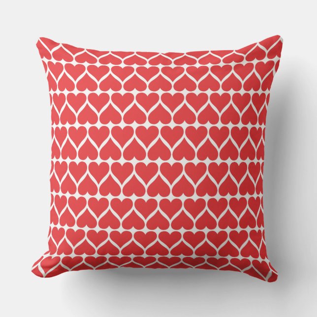 Red hearts pattern throw pillow (Front)