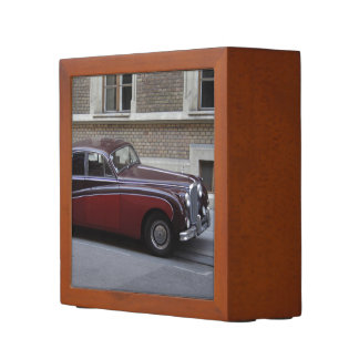 Red Jaguar Mark IX Pencil/Pen Holder