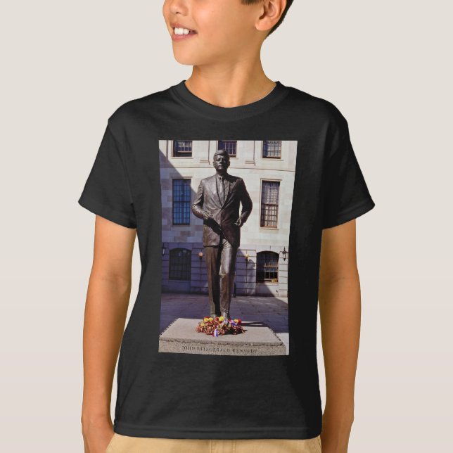 Red John F. Kennedy statue flowers T-Shirt (Front)