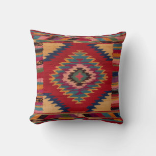 Red Kilim Pillows Germany: Elegant Design