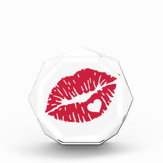 Red kiss heart award