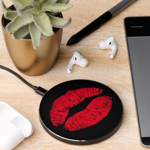 Red Kissing Lips Wireless Charger