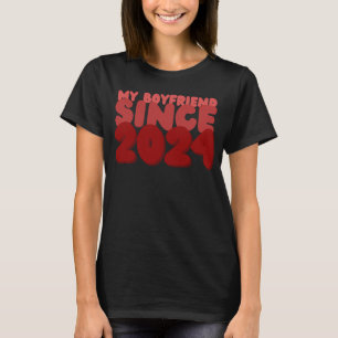 Red new boyfriend design romantic new relationship T-Shirt