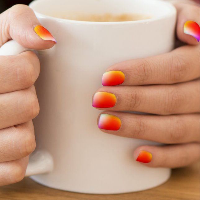 red ombre nail art gradient (Insitu - Mug)