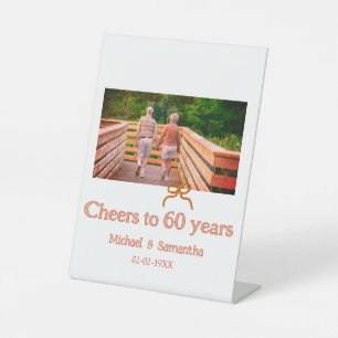 red or bow cheers to 60 years anniversary wedding pedestal sign