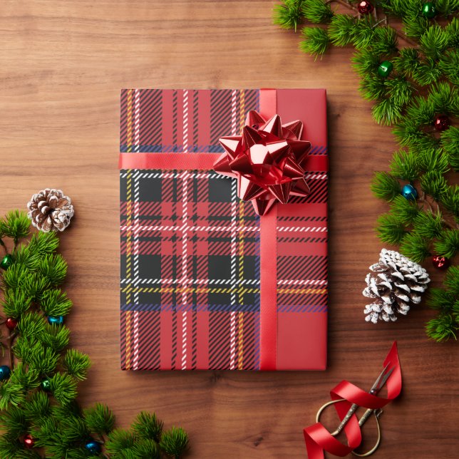 Red Plaid Holiday Wrapping Paper (Holiday Gift)