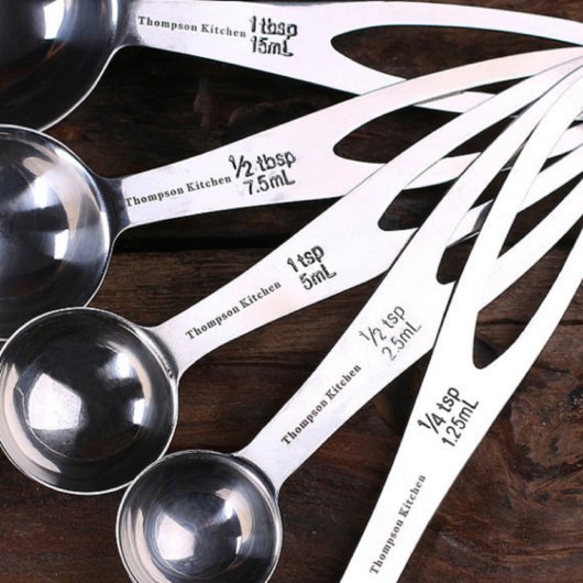 Red Recipe Set: 50 Cards, Measuring Spoons & Box (3/4)