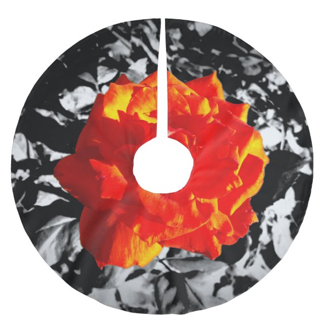 Red rose Custom Tree Skirt (Front)