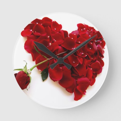 red rose heart round clock