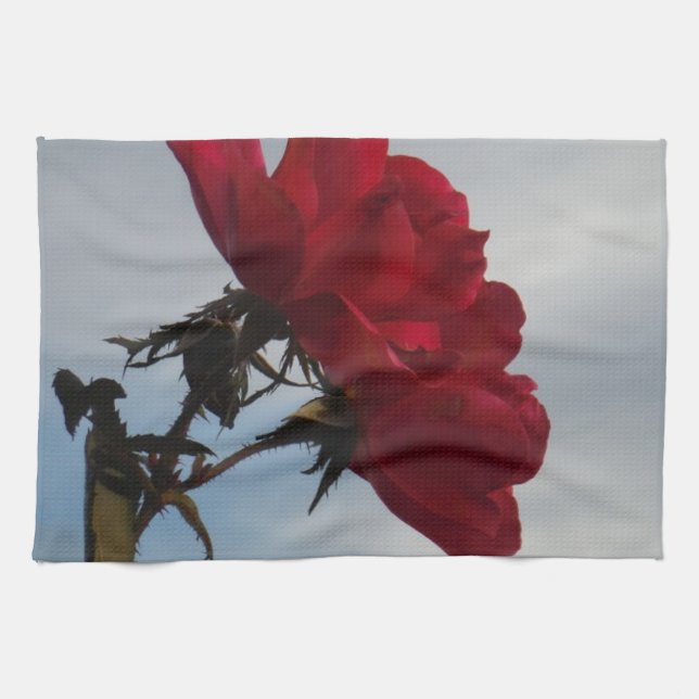 Red Roses Against a Bright Blue Sky Towel (Horizontal)