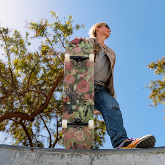 Red roses art skateboard (Outdoor 1)