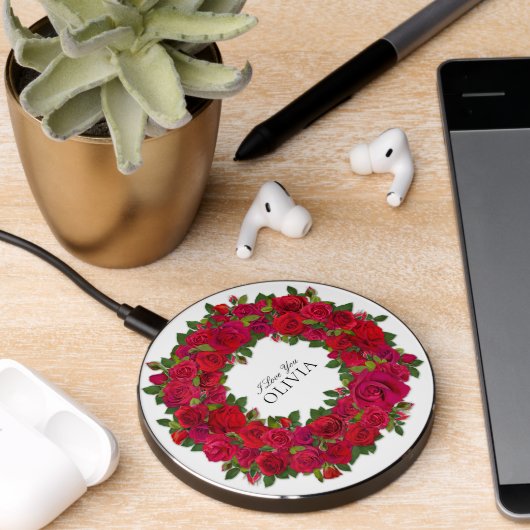 Red Roses Circular Wreath Custom Text Wireless Charger (Desk 2)