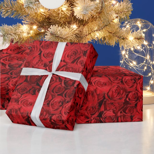 Red Roses Wrapping Paper (Holidays)