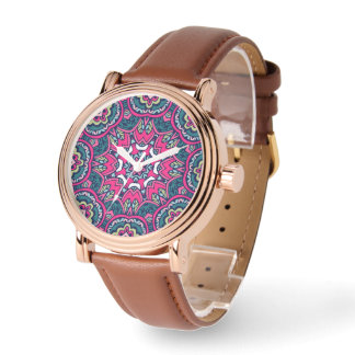 Red Scrapbook Pattern Vintage Watch 