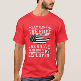 Red Shirt Friday Remember Everyone Deployed Tee sh