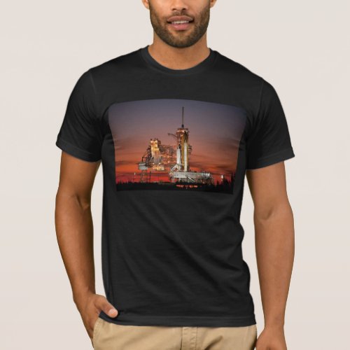 Red Sky for Space Shuttle Atlantis Launch T_Shirt