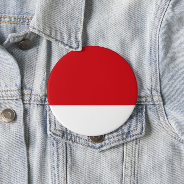 Red striped button (In Situ)