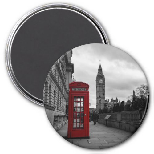 Red telephone box in London round magnet