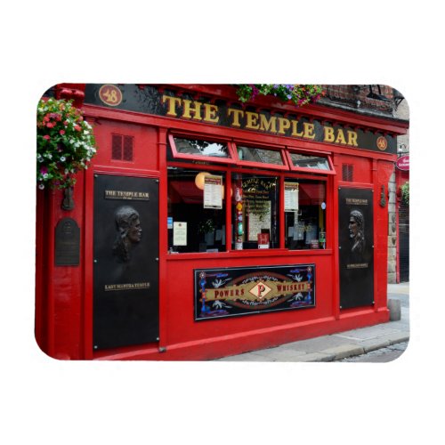 Red Temple Bar pub in Dublin Magnet