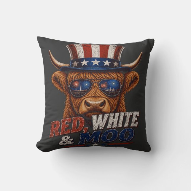 Red White & Moo Highland Cow - Funny 4th of  Throw Pillow (Front)