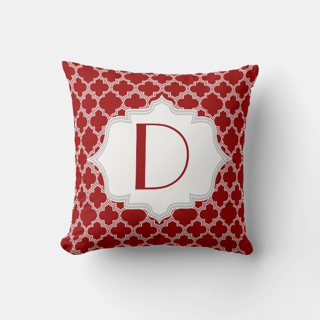 Red, white quatrefoil Moroccan pattern throw Pillow (Front)