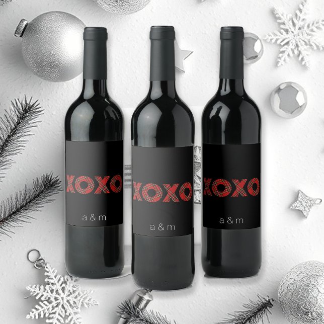 Red XOXO Tartan Christmas Pattern Wine Label (Creator Uploaded)