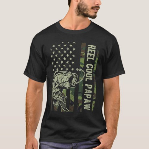 Reel Cool Papaw Camouflage American Flag Fathers D T-Shirt