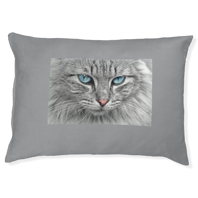Regal Cat Portrait Pet Bed  (Front)