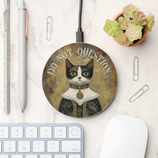 Regal Medieval Tuxedo Cat Rules Wireless Charger