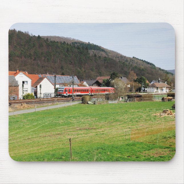 Regionalbahn nach Marburg in Buchenau Mouse Pad (Front)