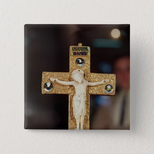 Reliquary crucifix ivory Christ on gold cross Button