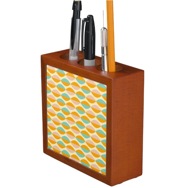 Repeating geometric pattern in beige background desk organizer (In Situ)