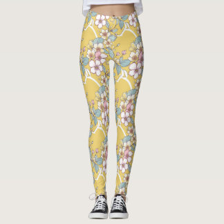 Repeating pattern in pastel colors leggings