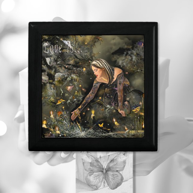 Rescuing Butterfly Jewelry Box (Creator Uploaded)