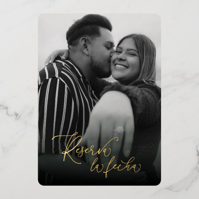 Reserva la Fecha en Moderno Blanco y Negro Foil Invitation (Front)