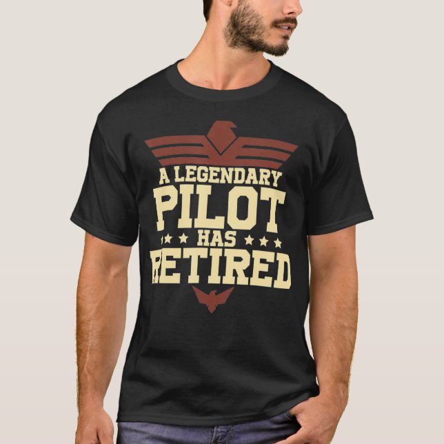 Retired Pilot Airplane Captain Gift T-Shirt (Front)