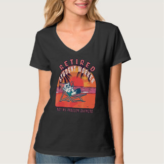 Retired Student Worker Vintage Retirement T-Shirt