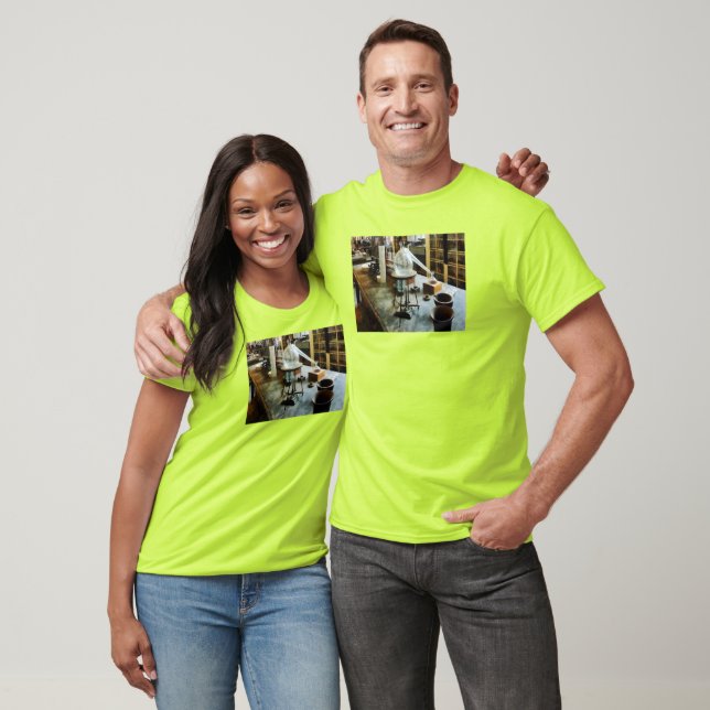 Retort in Chem Lab T-Shirt (Unisex)
