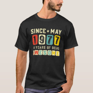 Retro 45th Birthday Gift Awesome Since May 1977 Vi T-Shirt
