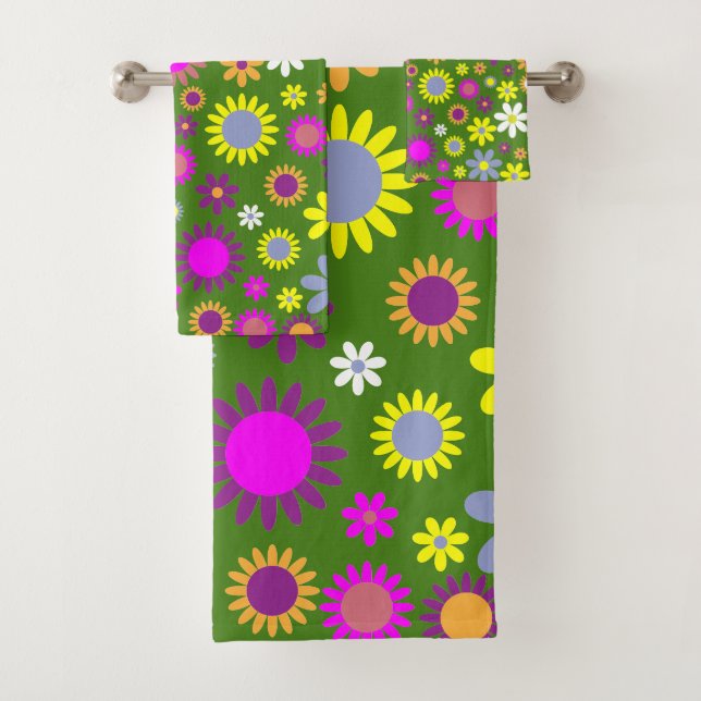 Retro 60s Flower Green Yellow Purple Floral Design Bath Towel Set (Insitu)