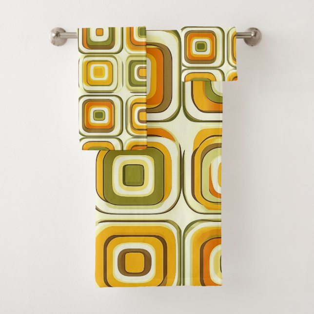 Retro 70s Geometric Pattern in Warm Tones Bath Towel Set (Insitu)