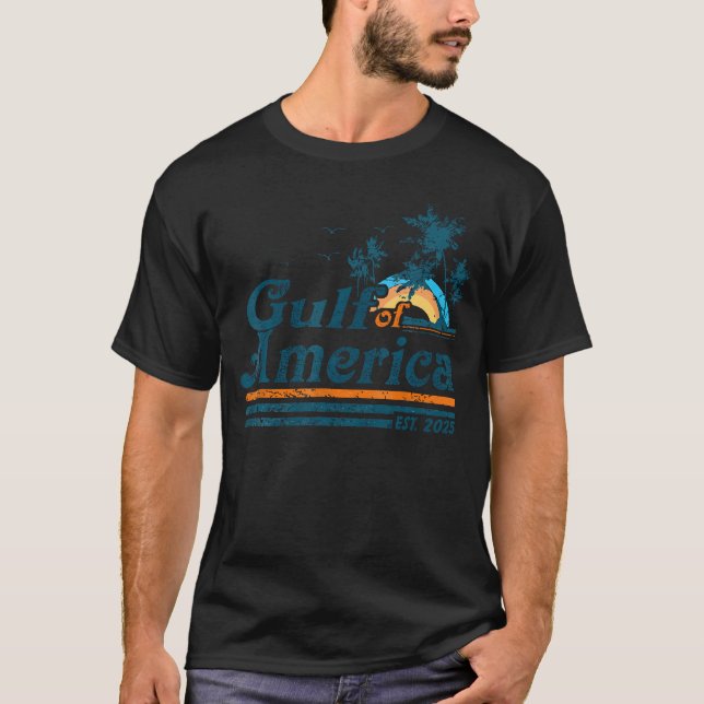 Retro 90'S Gulf Of Us America 2025 Us Flag Summer  T-Shirt (Front)