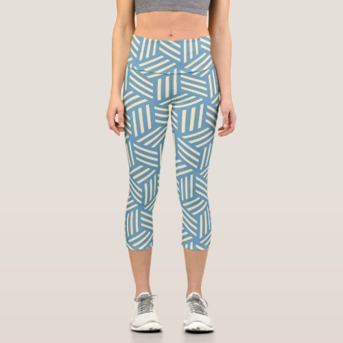 Retro Abstract Optical Illusion Cubes Pattern Blue Capri Leggings